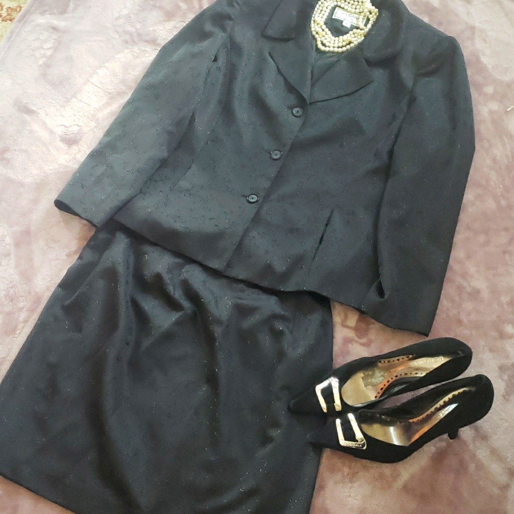 Suit